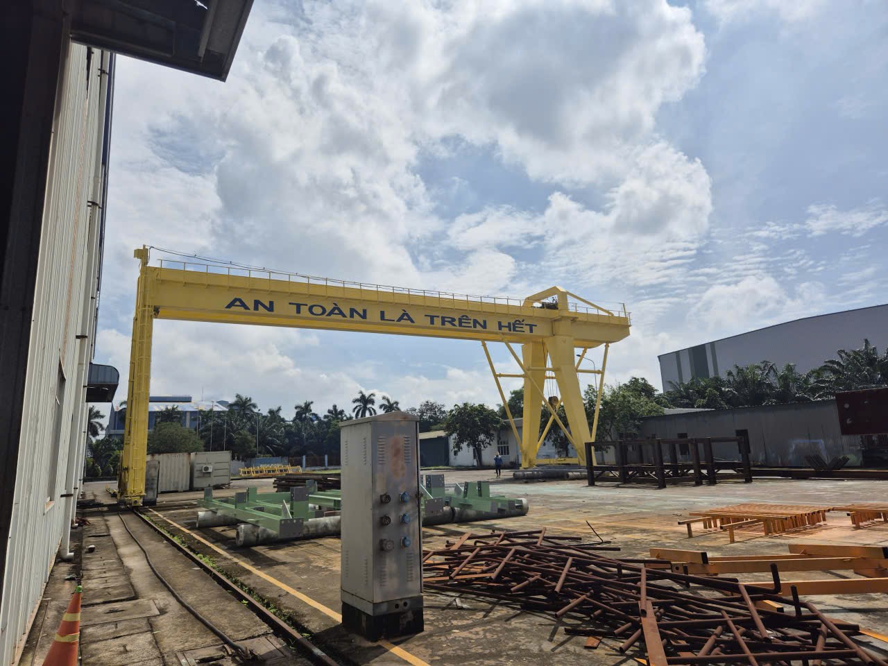 Bán xưởng KCN Nhơn Trạch 20.000 m2 chỉ 130 tỷ