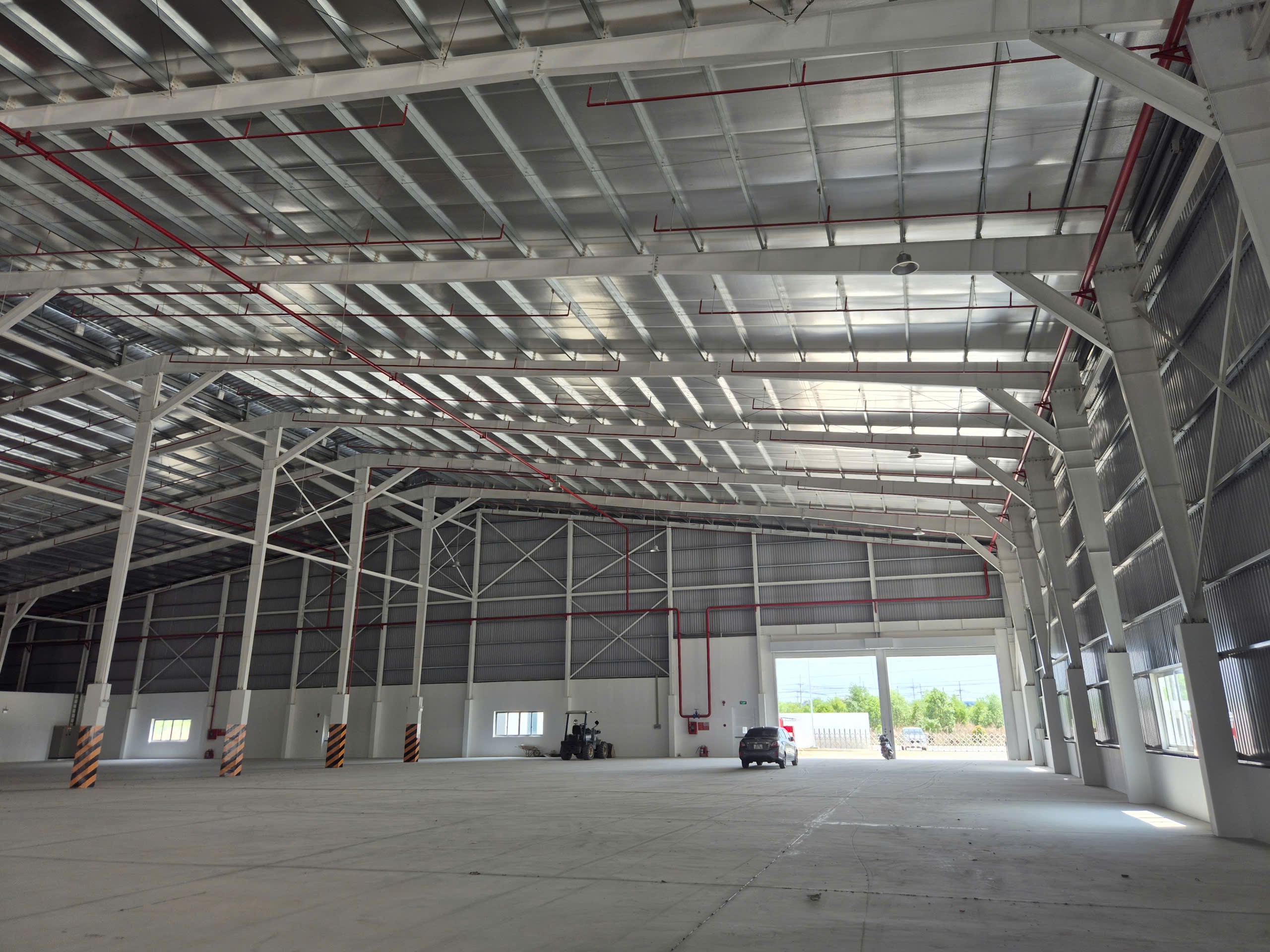 Bán nhà xưởng KCN Trảng Bom diện tích 10.700m2 giá 95 tỷ