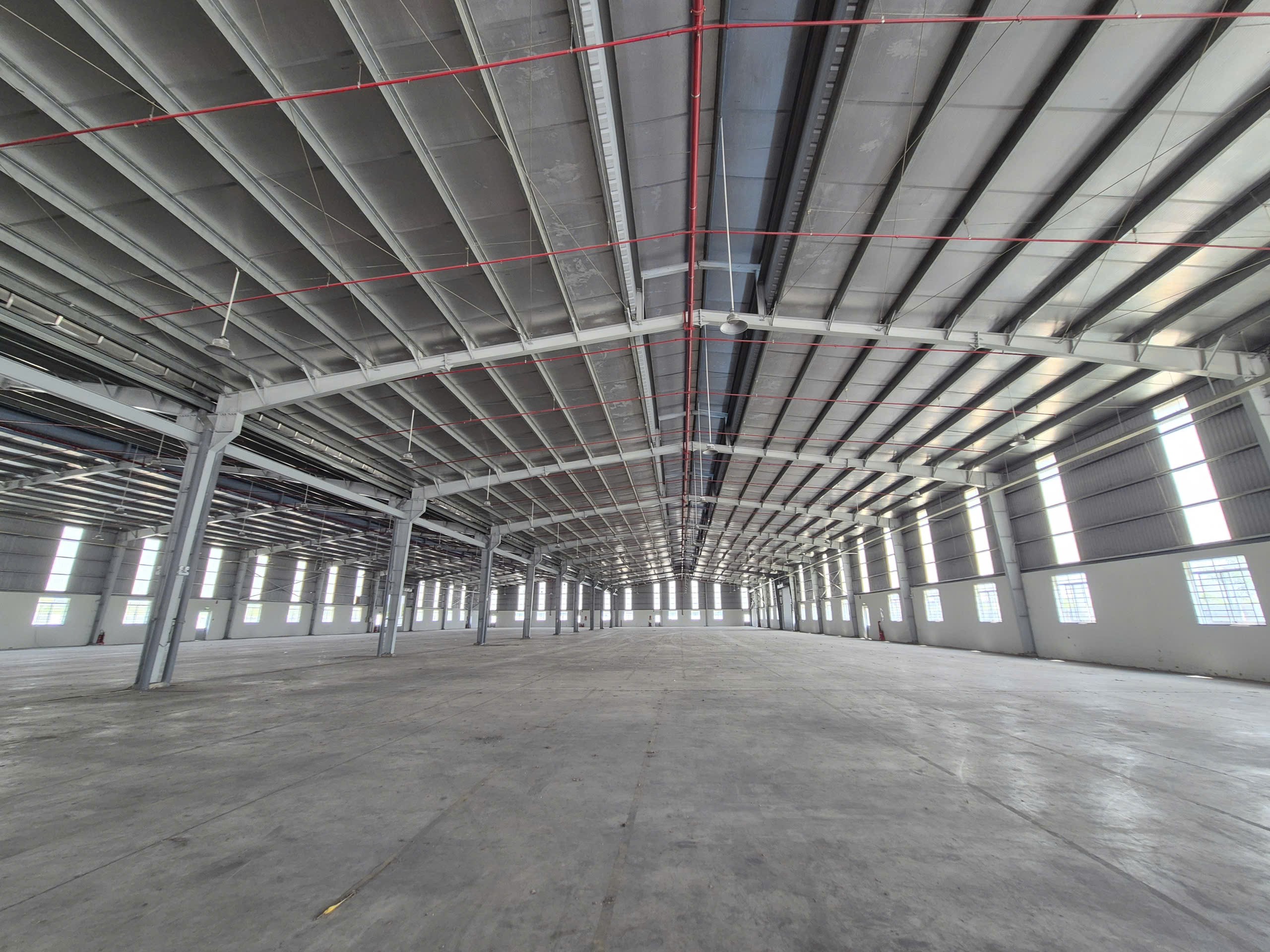 Bán nhà xưởng KCN Trảng Bom diện tích 10.700m2 giá 95 tỷ