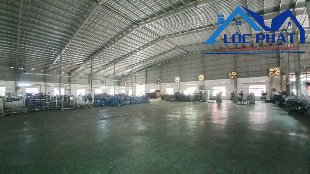 X121. Bán xưởng 2 mặt tiền KCN Trảng Bom 40.000m2 giá 200 tỷ thương lượng lh 0933725660