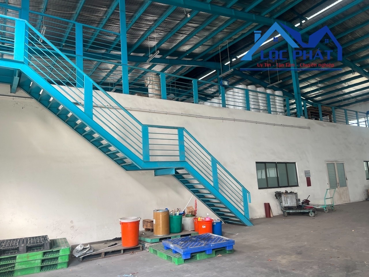 Bán nhà xưởng 30.111m2 KCN Nhơn Trạch Đồng Nai. Giá 6,6 triệu usd (tương đương khoảng165 tỷ vnd)