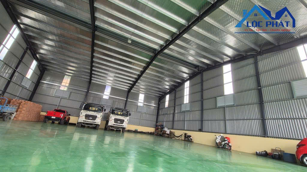 Cho thuê nhà xưởng mới tinh tại Biên Hòa dt 800m2 giá 40 triệu lh 0933725660