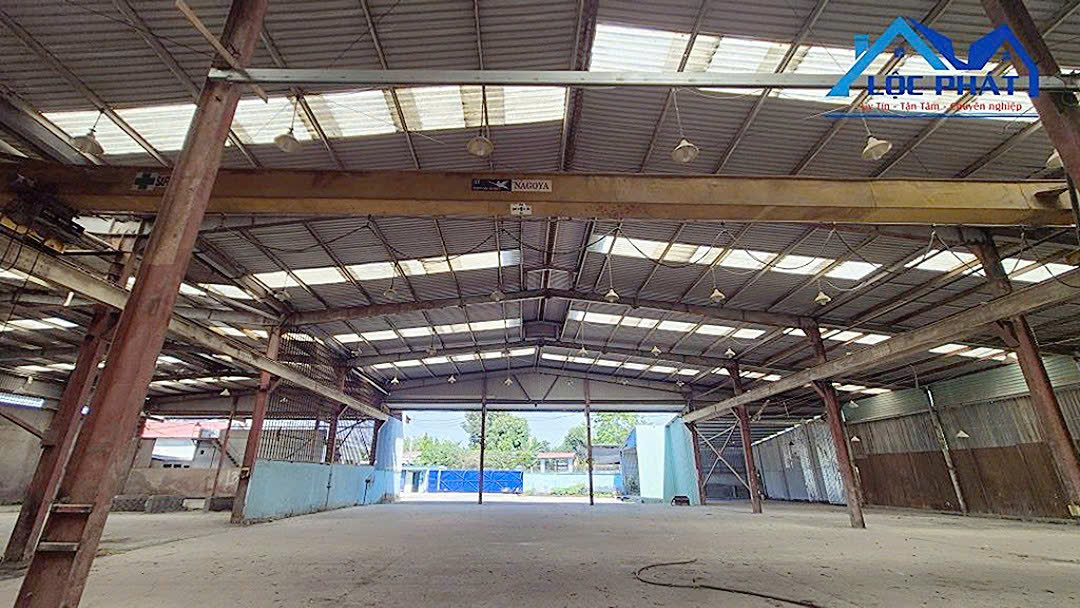 Cho thuê nhà xưởng Phường Phước Tân Biên Hòa dt 2700m2 giá 100 triệu